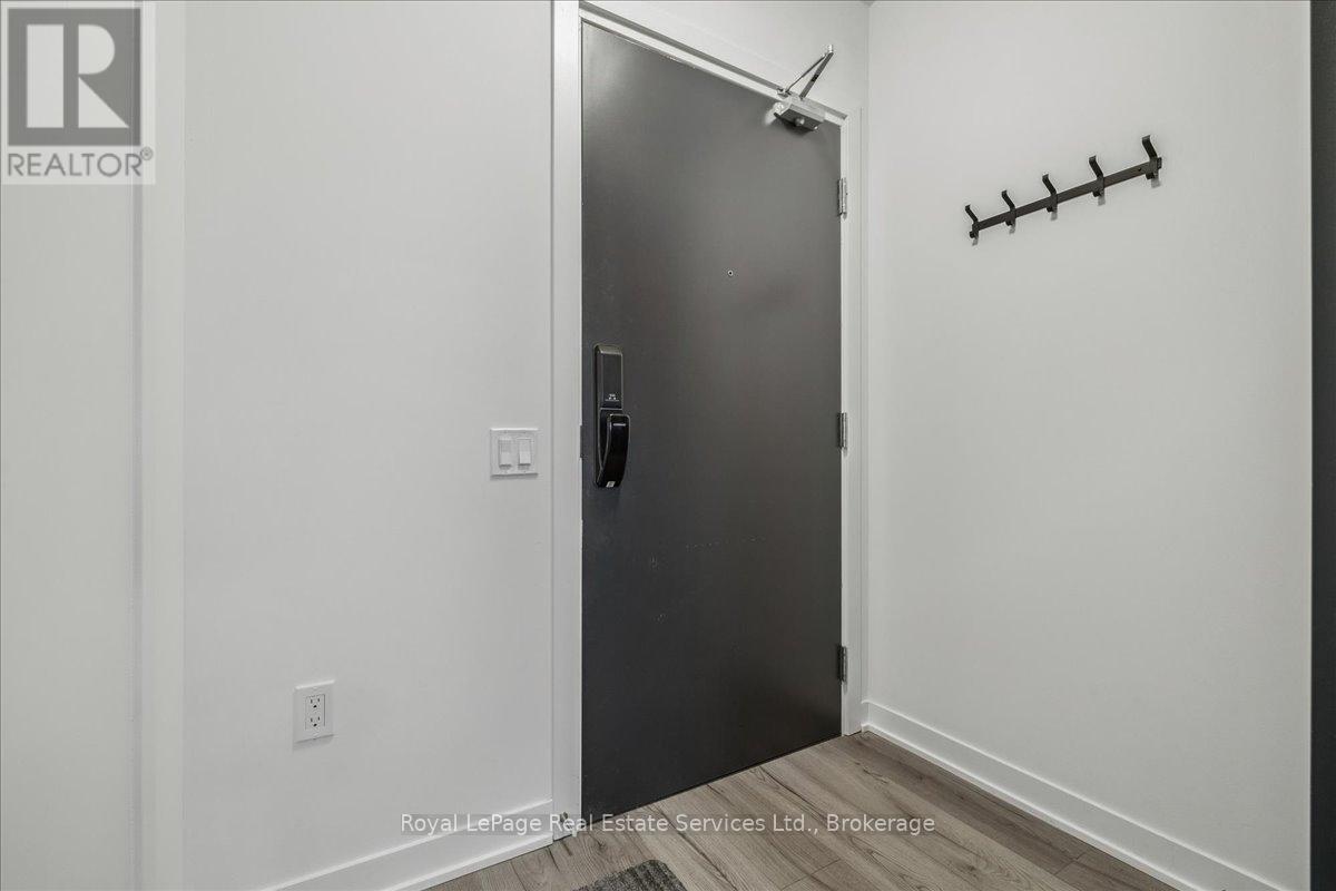 511 - 395 Dundas Street W, Oakville, Ontario  L6M 5R8 - Photo 13 - W12503912