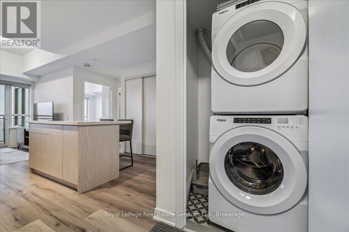 511 - 395 Dundas Street W, Oakville, Ontario  L6M 5R8 - Photo 14 - W12503922