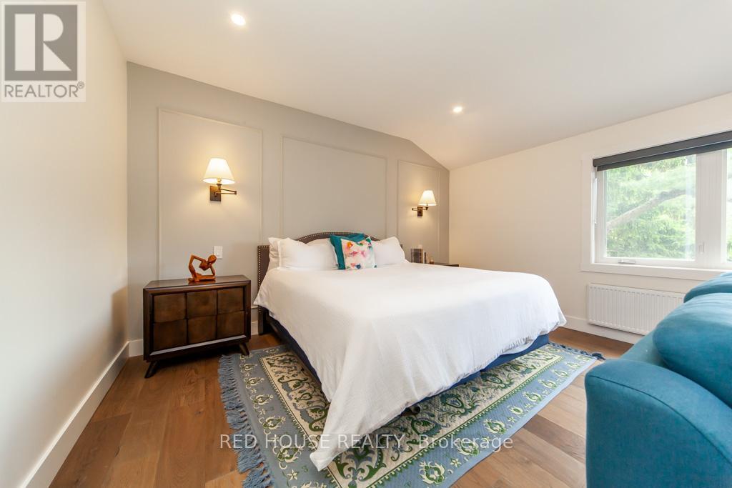 29 Pinewood Trail, Mississauga, Ontario  L5G 2L2 - Photo 14 - W12455321