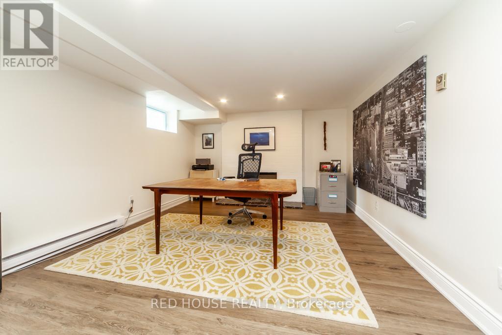 29 Pinewood Trail, Mississauga, Ontario  L5G 2L2 - Photo 31 - W12455321