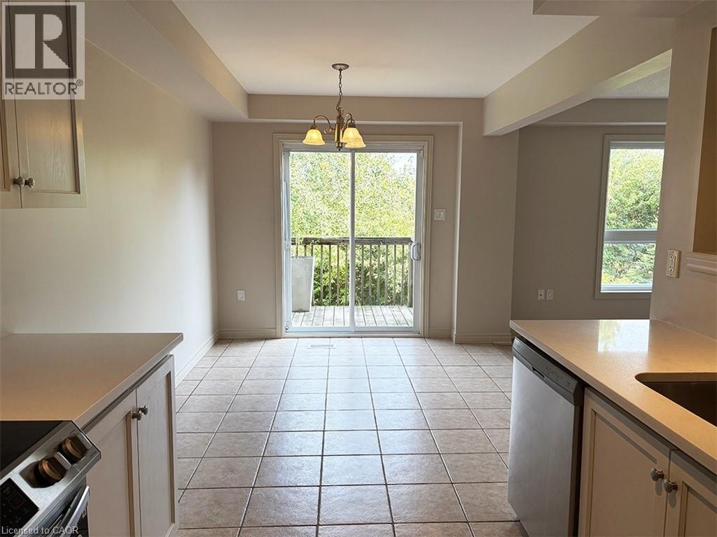 25 Ivybridge Beach Unit# 16, Stoney Creek, Ontario  L8E 0A5 - Photo 12 - 40785213