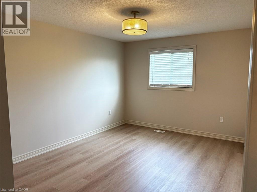 25 Ivybridge Beach Unit# 16, Stoney Creek, Ontario  L8E 0A5 - Photo 16 - 40785213