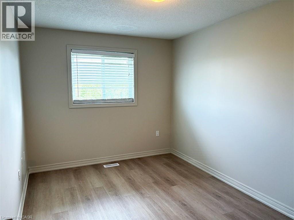 25 Ivybridge Beach Unit# 16, Stoney Creek, Ontario  L8E 0A5 - Photo 19 - 40785213