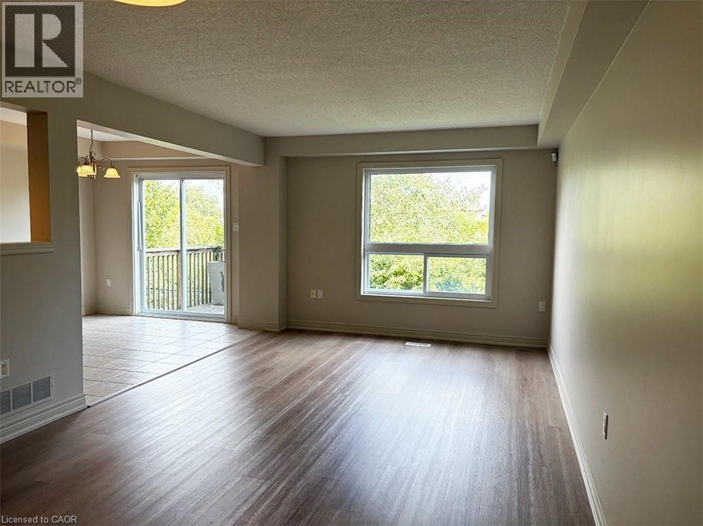 25 Ivybridge Beach Unit# 16, Stoney Creek, Ontario  L8E 0A5 - Photo 5 - 40785213