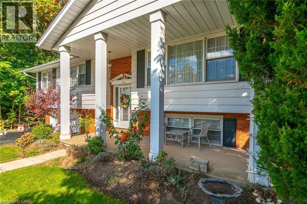 225 Anne Street, Niagara-On-The-Lake, Ontario  L0S 1J0 - Photo 1 - 40781393