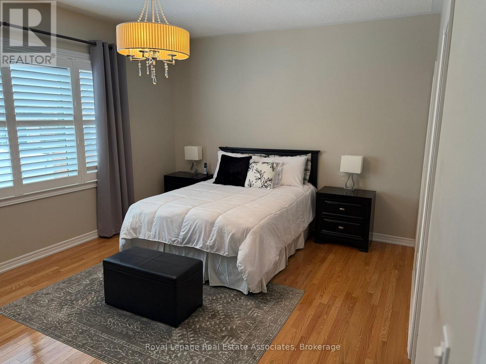 37 Chevrolet Drive, Brampton, Ontario  L7A 3C3 - Photo 10 - W12503662