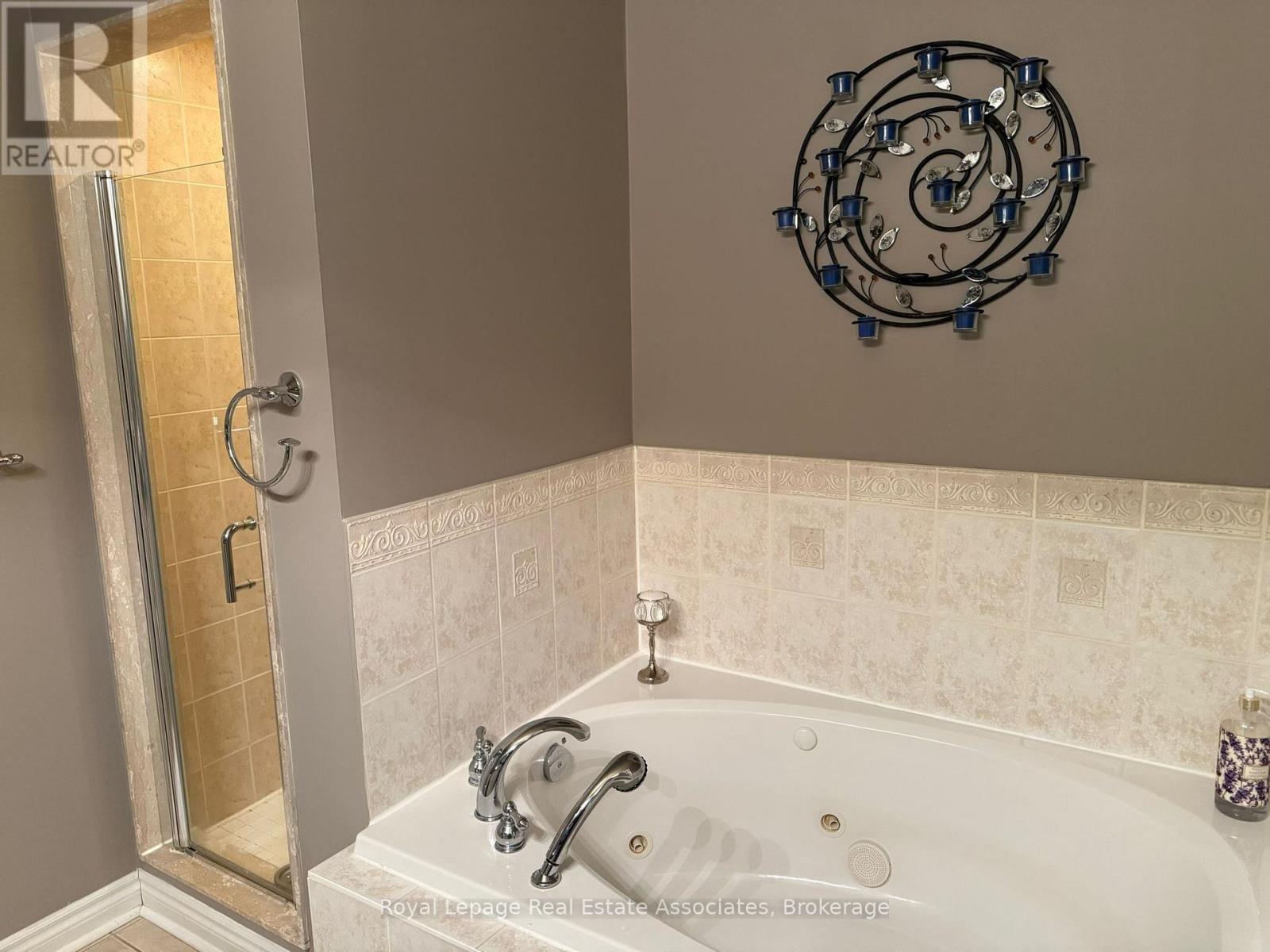 37 Chevrolet Drive, Brampton, Ontario  L7A 3C3 - Photo 14 - W12503662