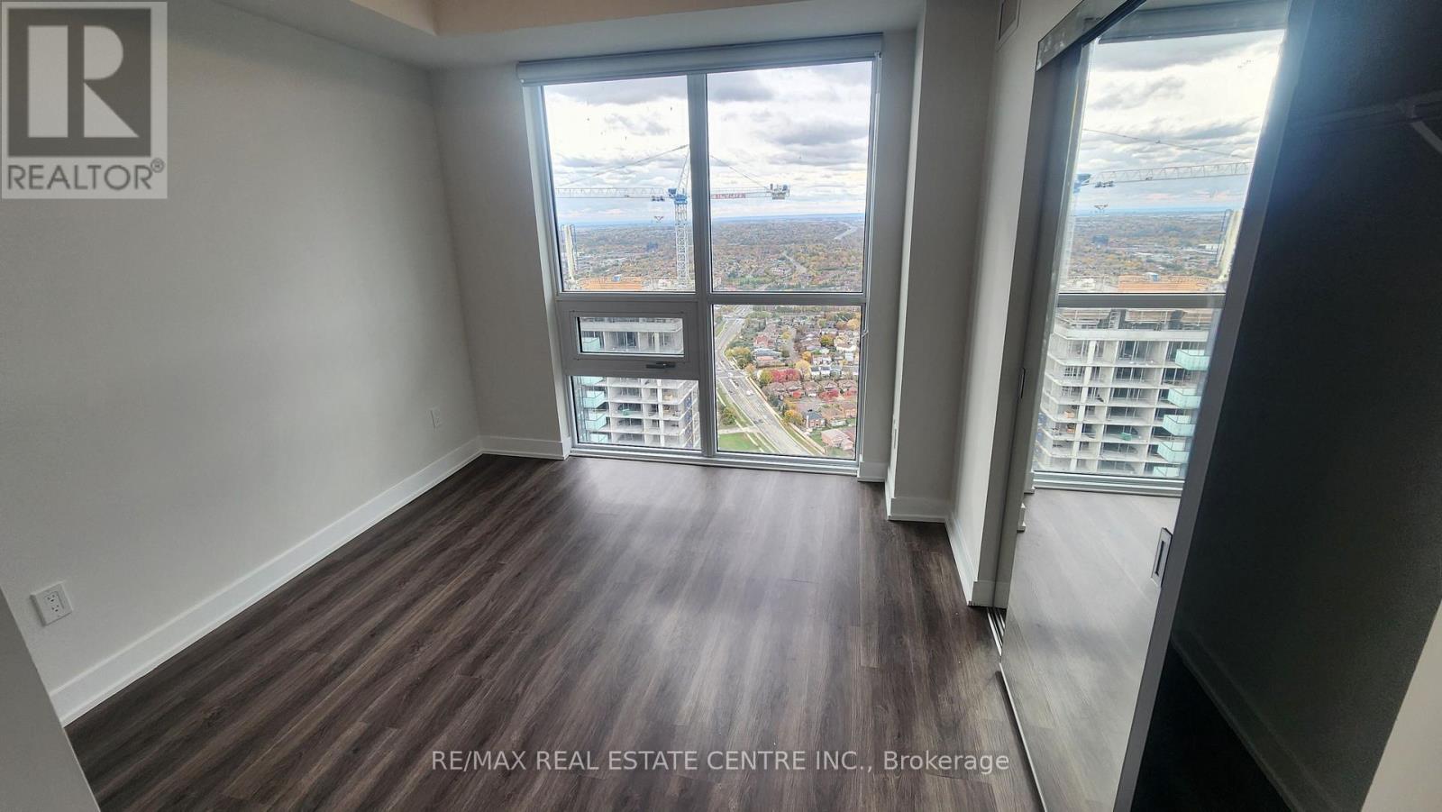 4407 - 430 Square One Drive, Mississauga, Ontario  L5B 0P6 - Photo 20 - W12503702