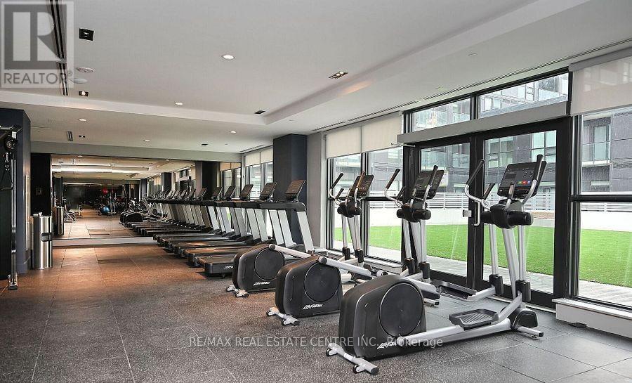 4407 - 430 Square One Drive, Mississauga, Ontario  L5B 0P6 - Photo 9 - W12503702