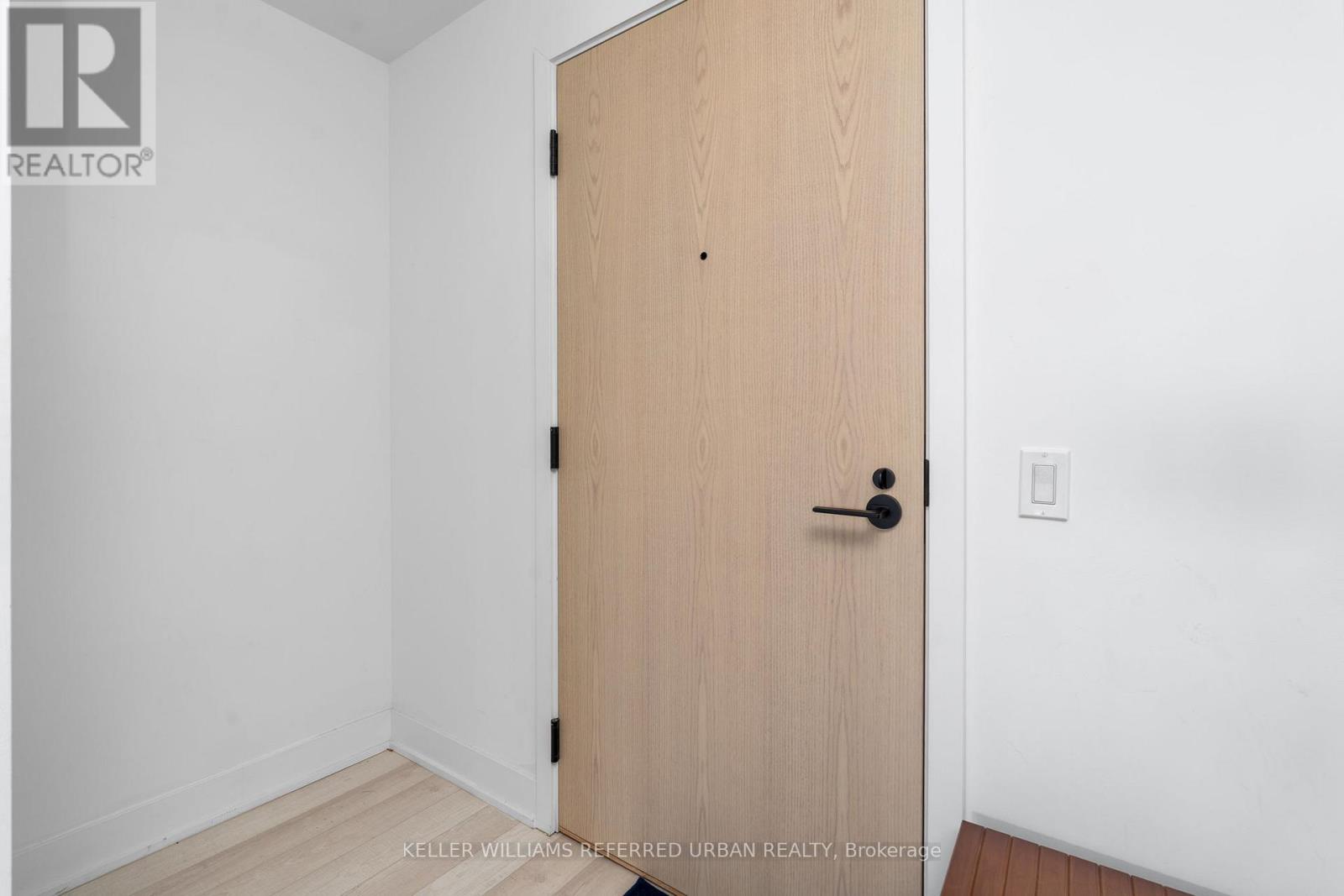 401 - 60 George Butchart Drive, Toronto, Ontario  M3K 0C9 - Photo 6 - W12503706