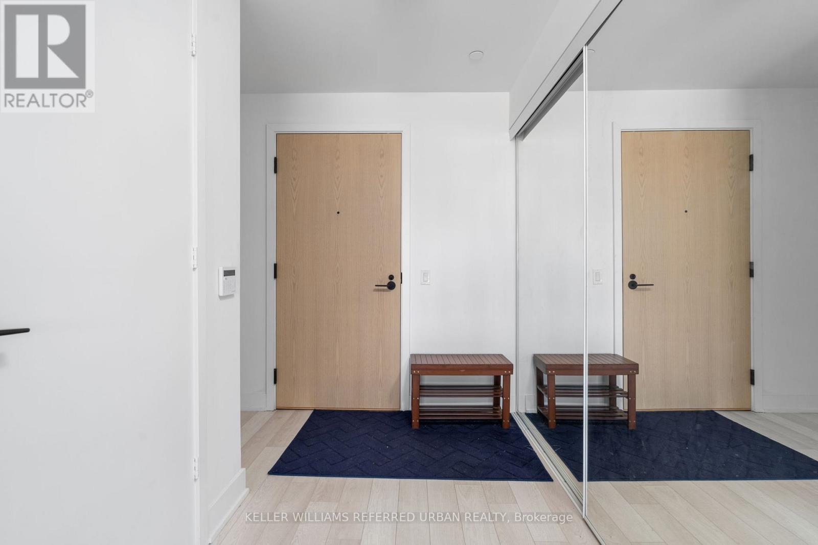 401 - 60 George Butchart Drive, Toronto, Ontario  M3K 0C9 - Photo 7 - W12503706