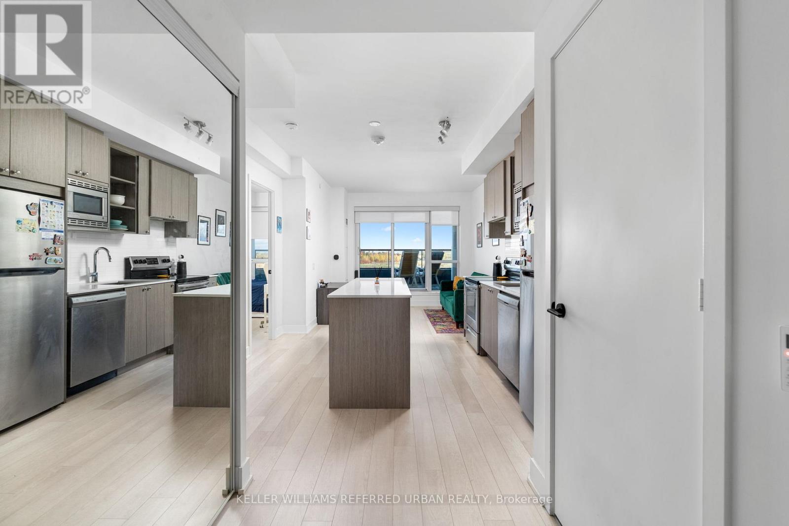 401 - 60 George Butchart Drive, Toronto, Ontario  M3K 0C9 - Photo 8 - W12503706