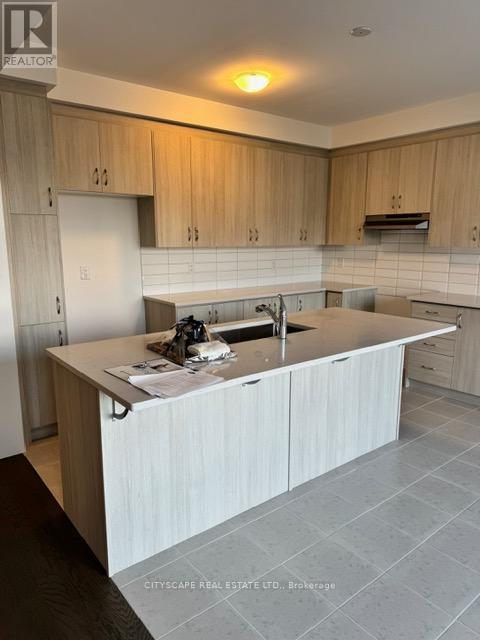 1509 Rothbury Crescent, Milton, Ontario  L9E 2H4 - Photo 6 - W12503742