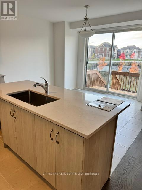 1509 Rothbury Crescent, Milton, Ontario  L9E 2H4 - Photo 7 - W12503742