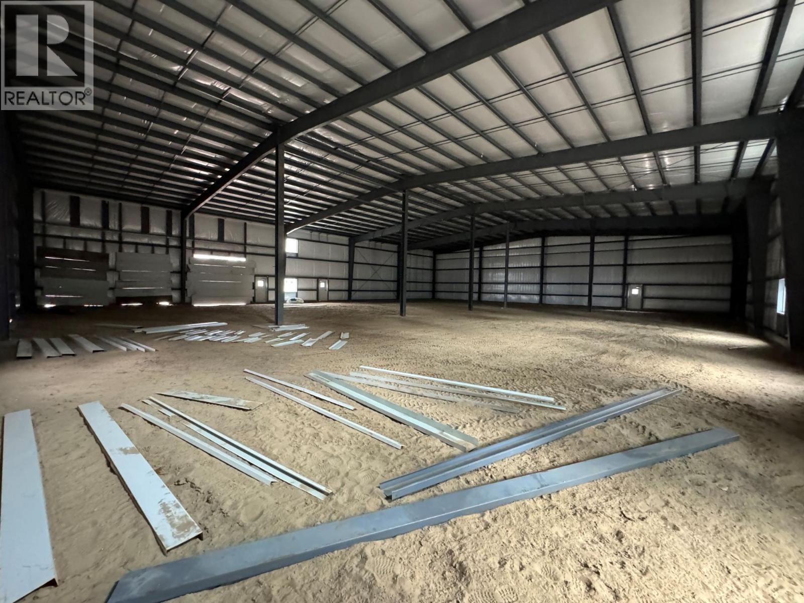 105 60th Avenue, Grand Forks, British Columbia  V0H 1H4 - Photo 3 - 2480114