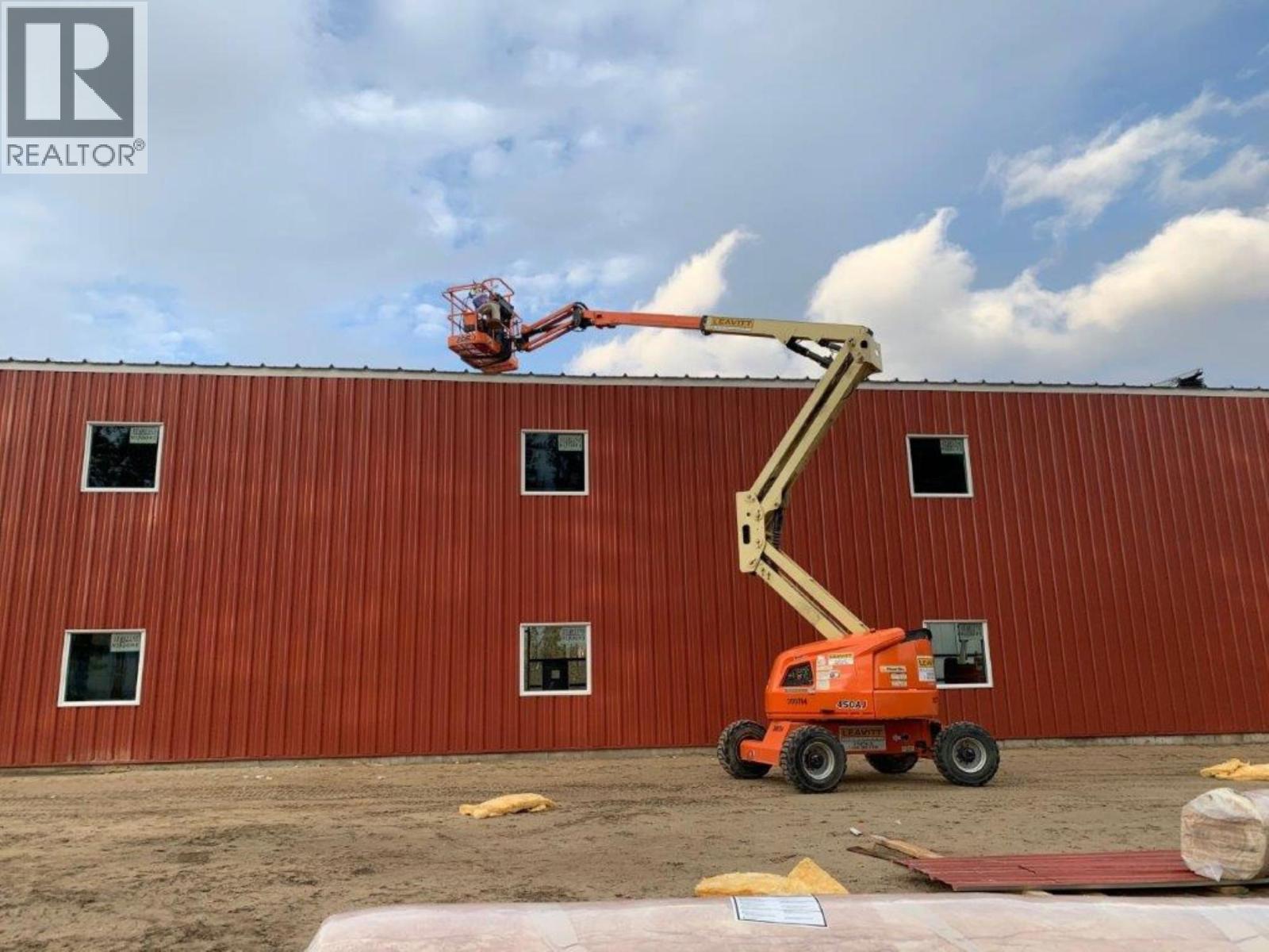 105 60th Avenue, Grand Forks, British Columbia  V0H 1H4 - Photo 9 - 2480114