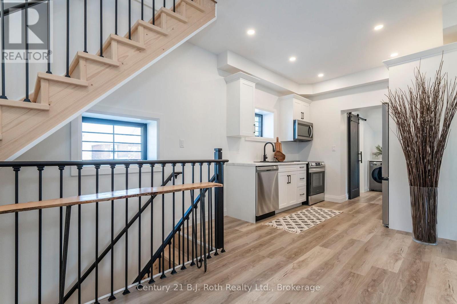 339 First Street, Midland, Ontario  L4R 3P3 - Photo 2 - S12504012