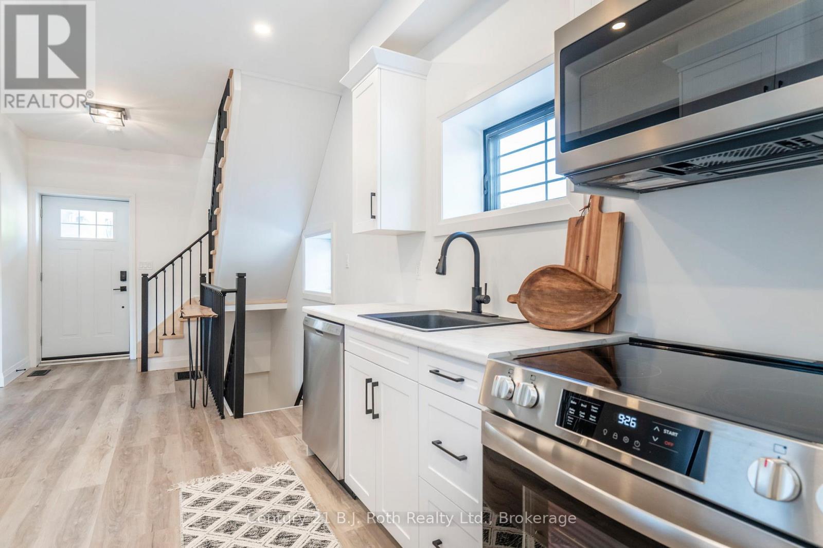 339 First Street, Midland, Ontario  L4R 3P3 - Photo 4 - S12504012