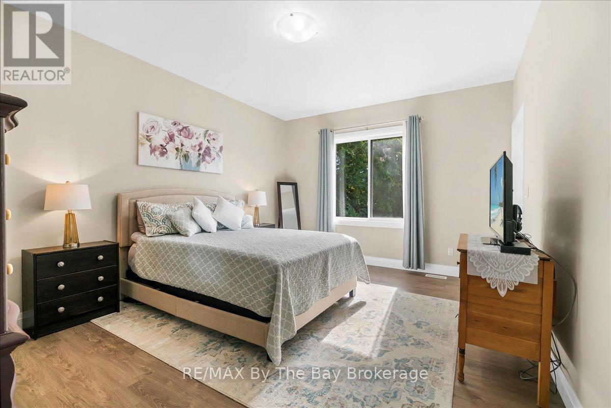 146 Mary Street, Clearview (Creemore), Ontario  L0M 1G0 - Photo 15 - S12504034