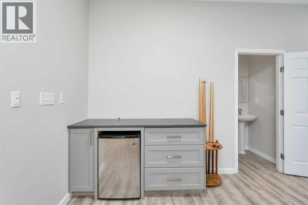 11 Maple Bay, Lacombe, Alberta  T4L 1V5 - Photo 27 - A2247704