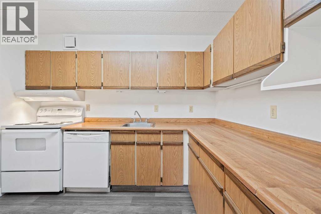 216, 5204 Dalton Drive Nw, Calgary, Alberta  T3A 3H1 - Photo 7 - A2253210