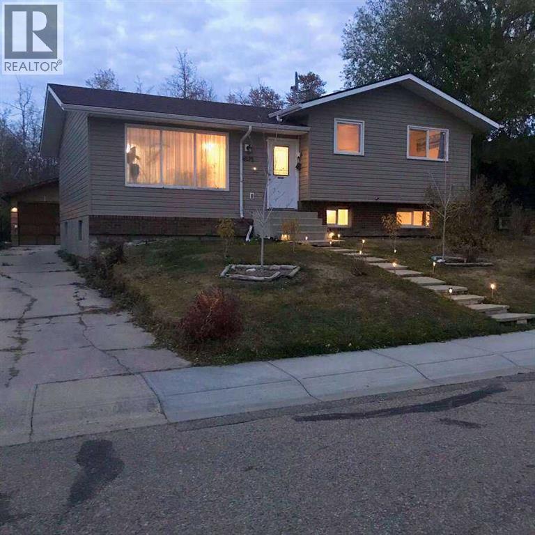 5232 38 Street Crescent, Innisfail, Alberta