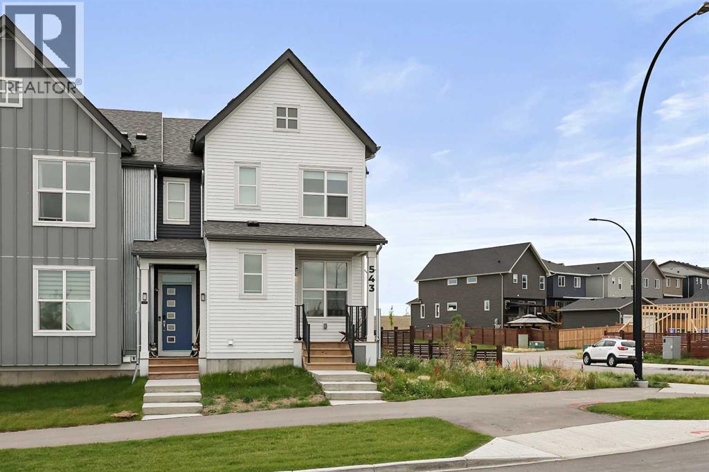 543 Livingston Way Ne, Calgary, Alberta  T3P 1Y5 - Photo 3 - A2261315
