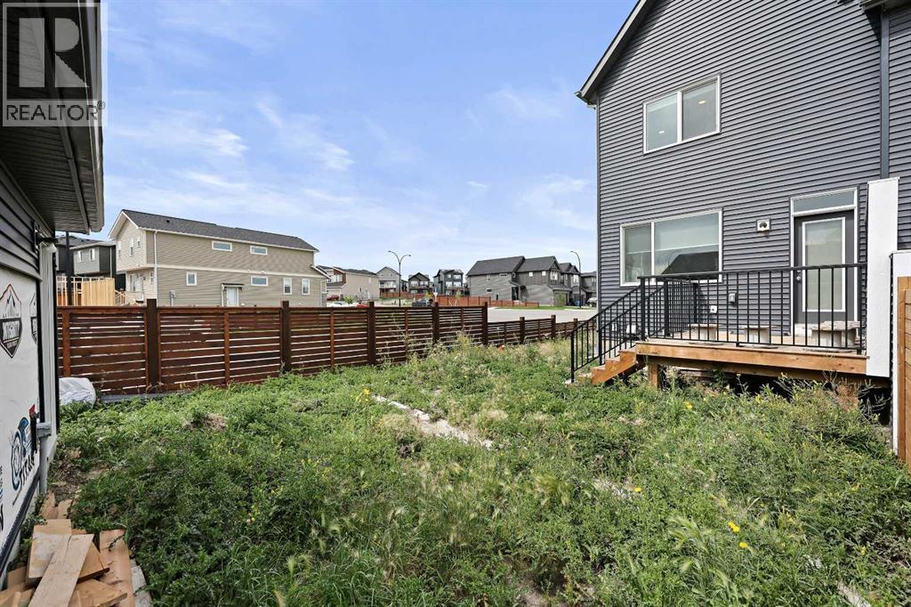 543 Livingston Way Ne, Calgary, Alberta  T3P 1Y5 - Photo 39 - A2261315