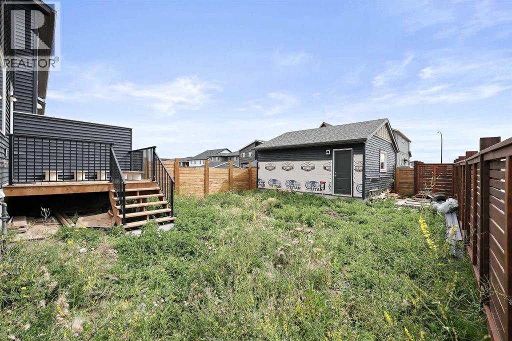 543 Livingston Way Ne, Calgary, Alberta  T3P 1Y5 - Photo 38 - A2261315