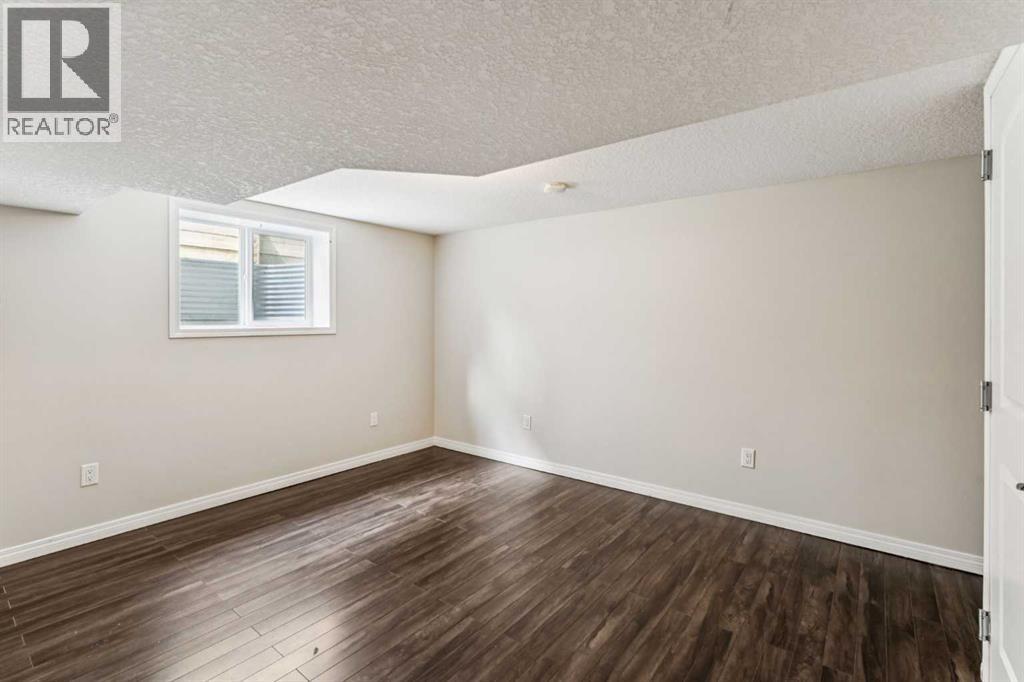 439 Hendon Drive Nw, Calgary, Alberta  T2K 2A1 - Photo 36 - A2266089