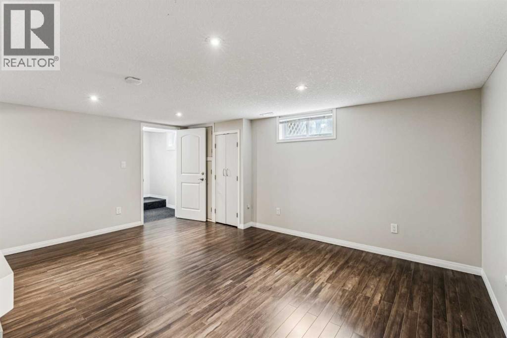 439 Hendon Drive Nw, Calgary, Alberta  T2K 2A1 - Photo 27 - A2266089