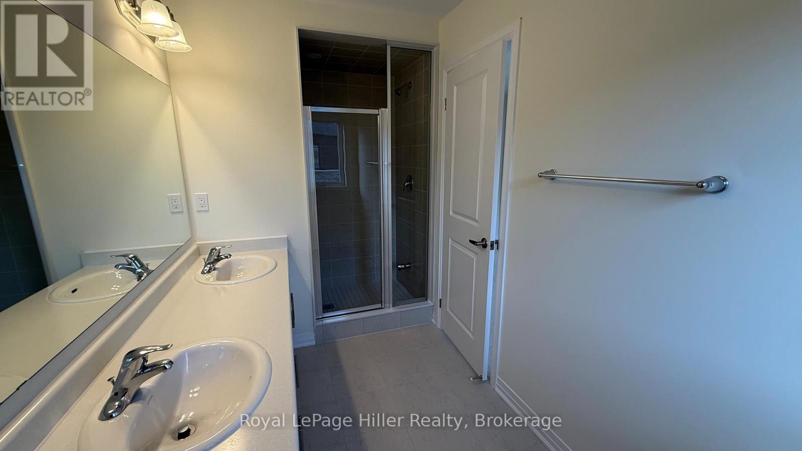 943 Douro Street, Stratford, Ontario  N5A 0M2 - Photo 12 - X12503898