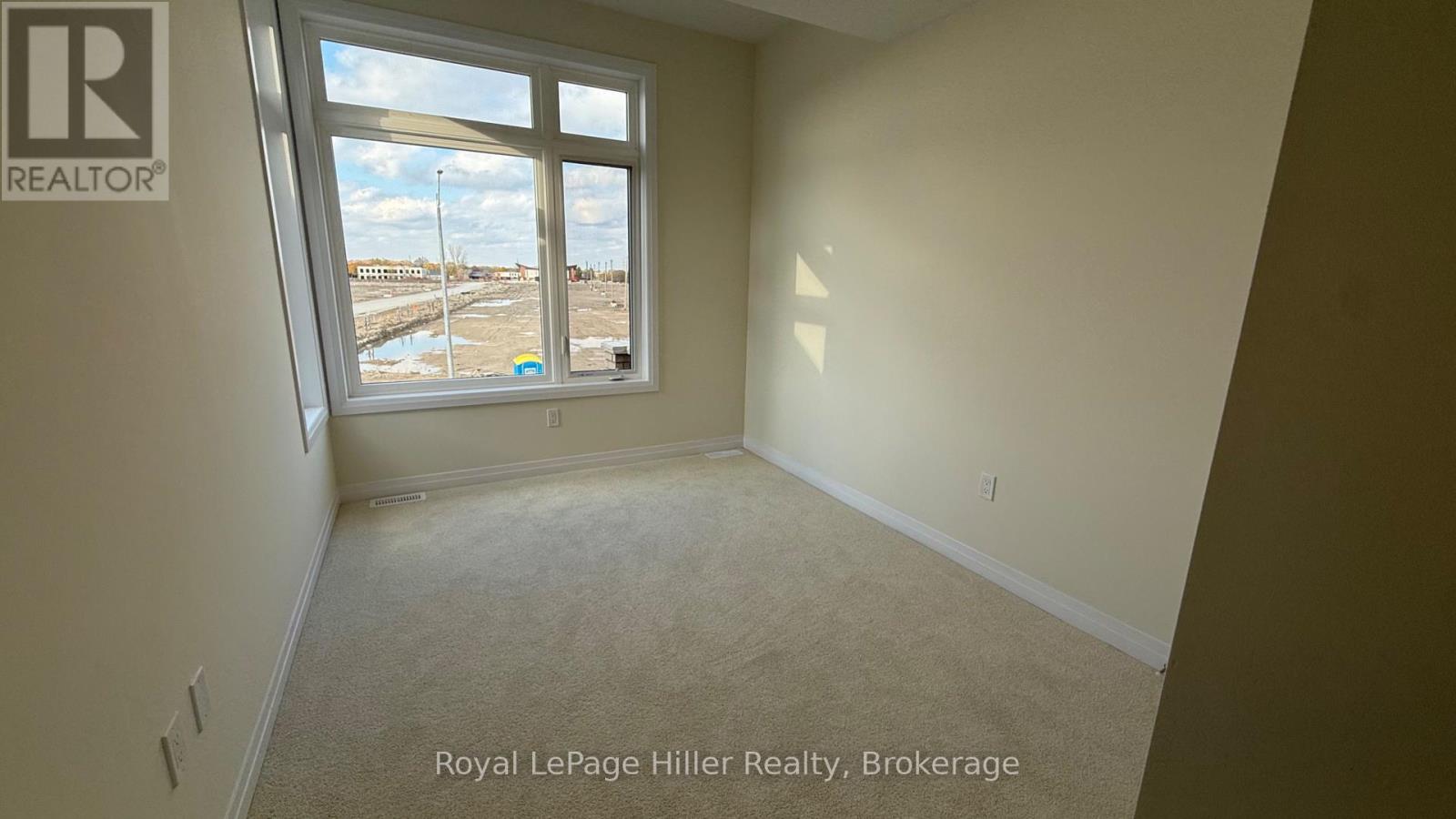 943 Douro Street, Stratford, Ontario  N5A 0M2 - Photo 6 - X12503898