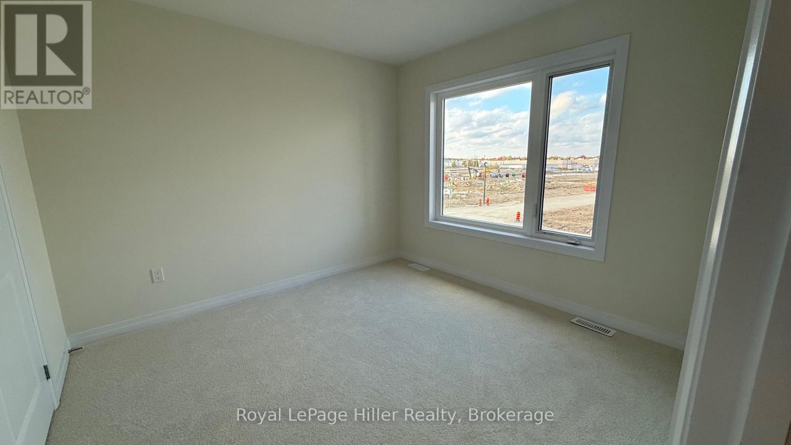 943 Douro Street, Stratford, Ontario  N5A 0M2 - Photo 7 - X12503898