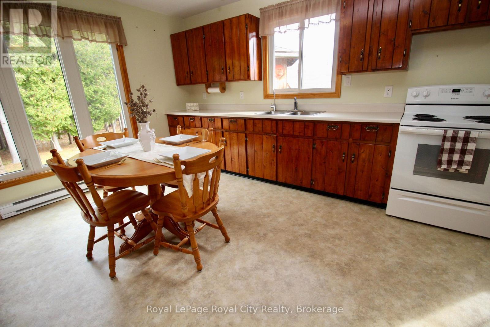 26 Little Cove Road, Northern Bruce Peninsula, Ontario  N0H 2R0 - Photo 12 - X12503984