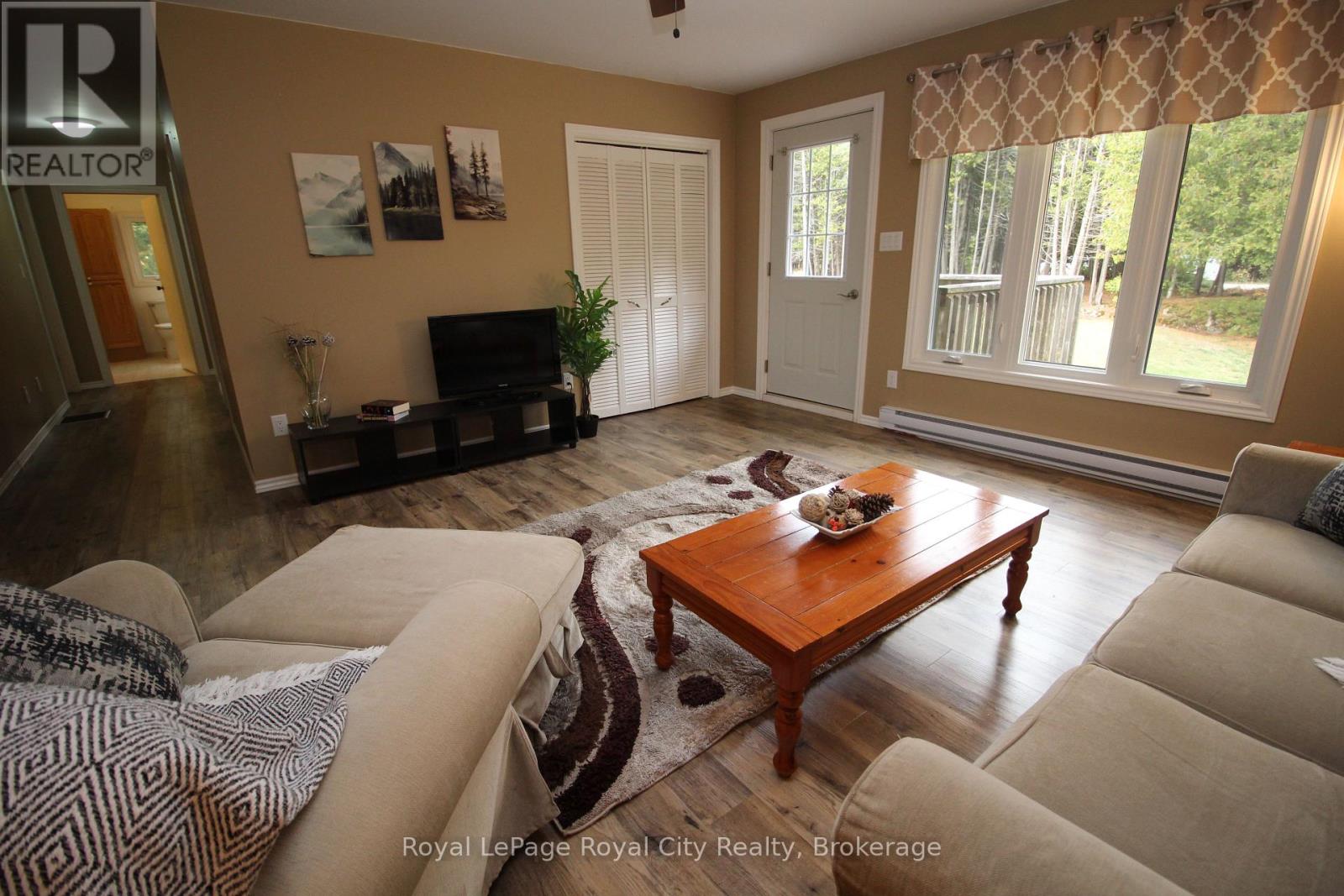 26 Little Cove Road, Northern Bruce Peninsula, Ontario  N0H 2R0 - Photo 8 - X12503984