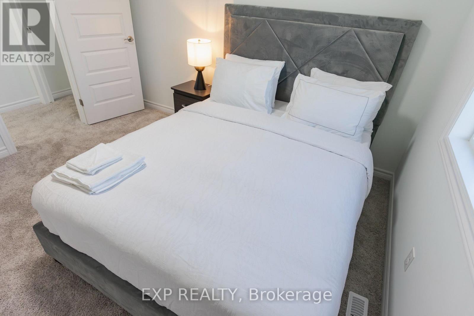 Main - 1749 Finley Crescent, London North, Ontario  N6G 0B4 - Photo 21 - X12503638