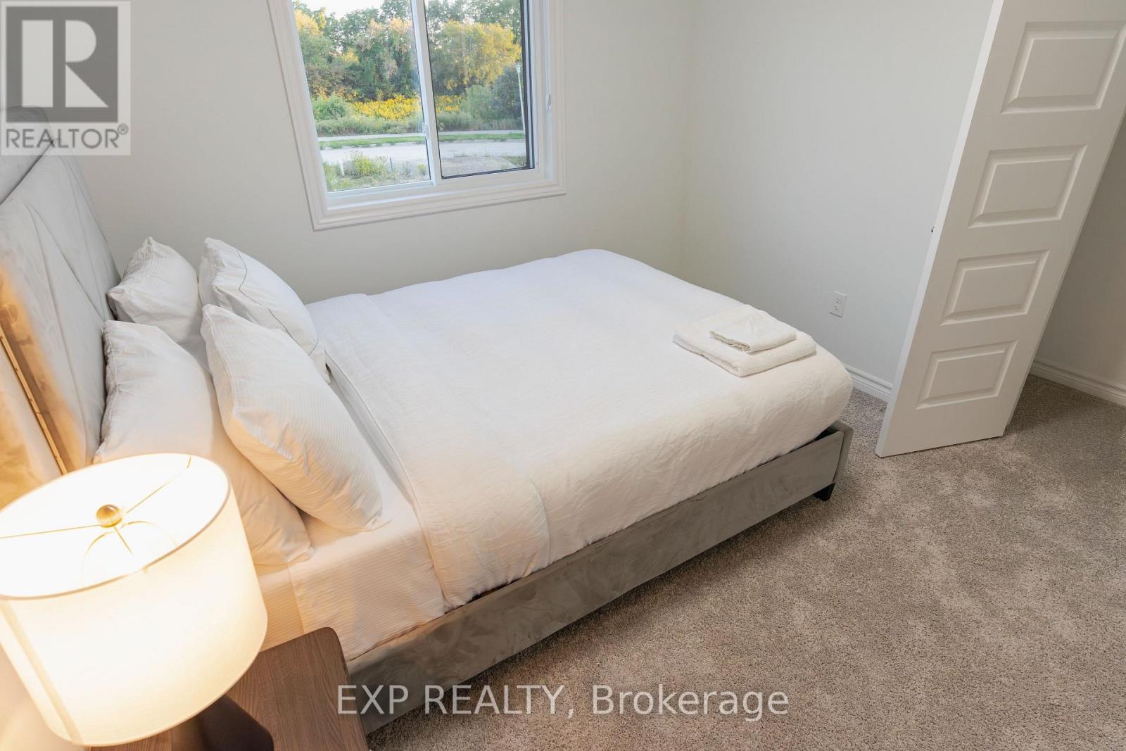 Main - 1749 Finley Crescent, London North, Ontario  N6G 0B4 - Photo 22 - X12503638