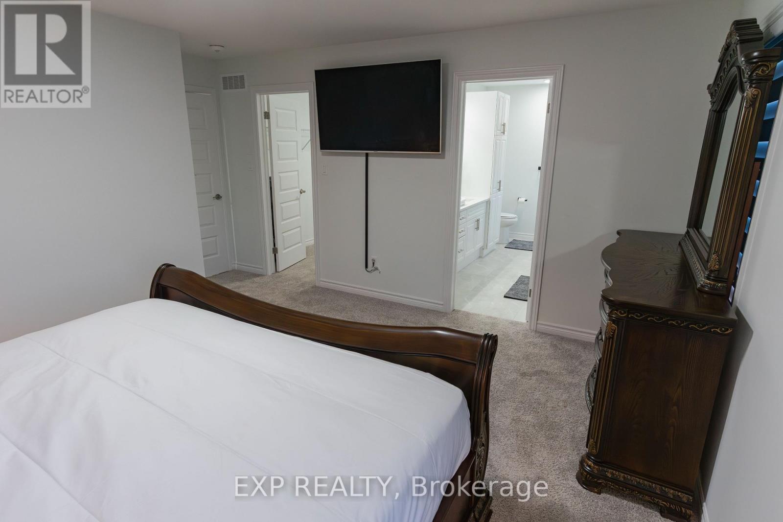 Main - 1749 Finley Crescent, London North, Ontario  N6G 0B4 - Photo 26 - X12503638