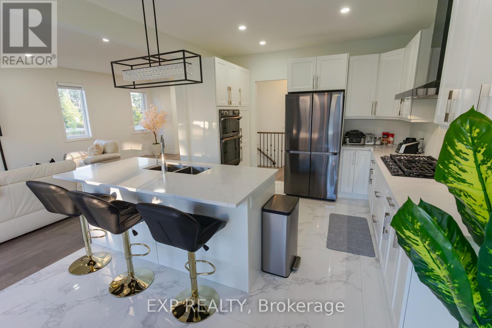 Main - 1749 Finley Crescent, London North, Ontario  N6G 0B4 - Photo 7 - X12503638