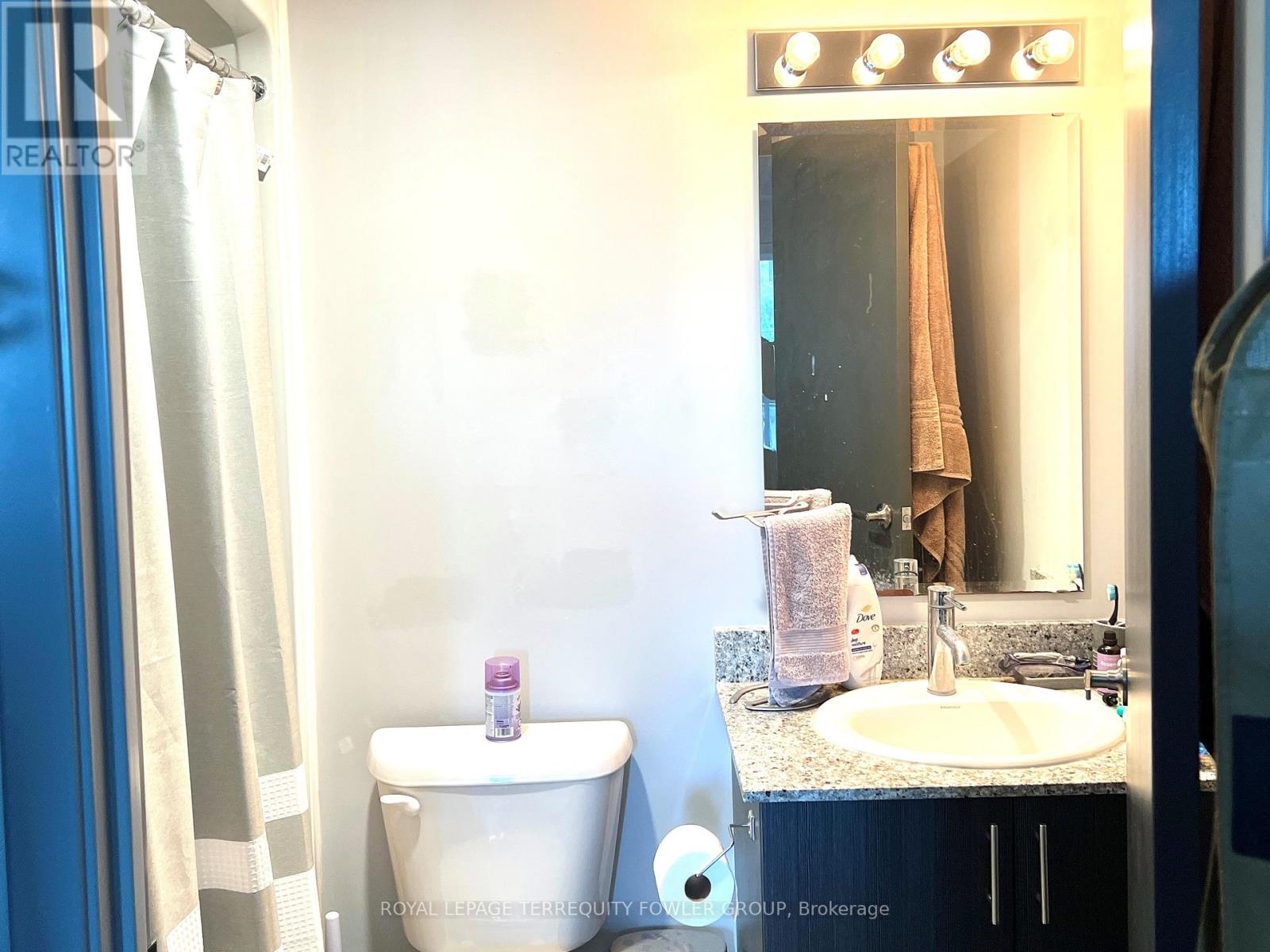 606 - 275 Larch Street, Waterloo, Ontario  N2L 3R2 - Photo 10 - X12503650