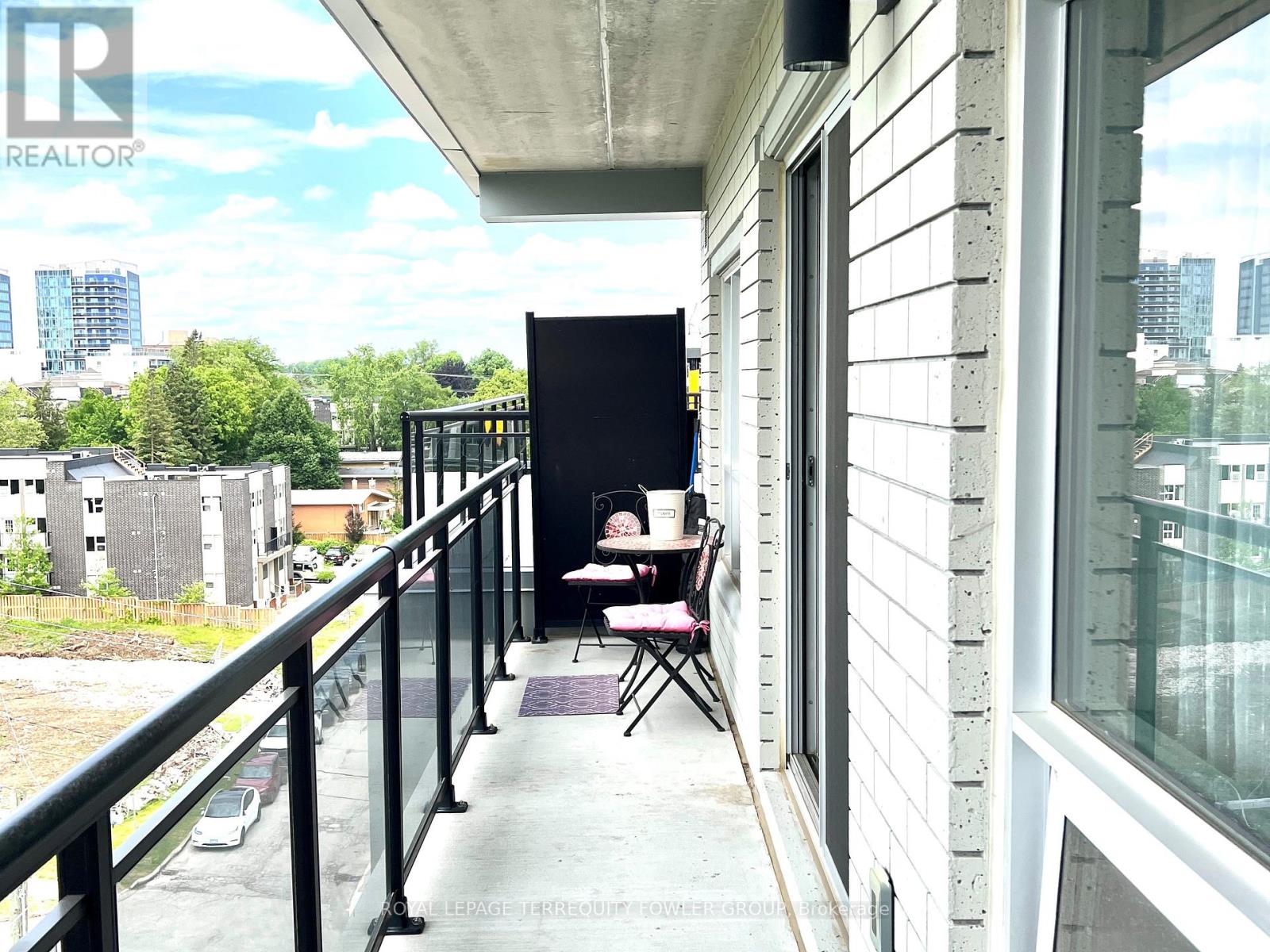 606 - 275 Larch Street, Waterloo, Ontario  N2L 3R2 - Photo 12 - X12503650