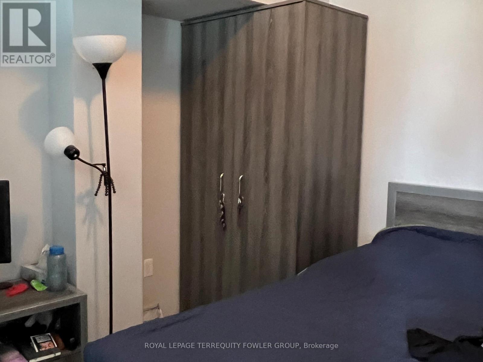 606 - 275 Larch Street, Waterloo, Ontario  N2L 3R2 - Photo 8 - X12503650