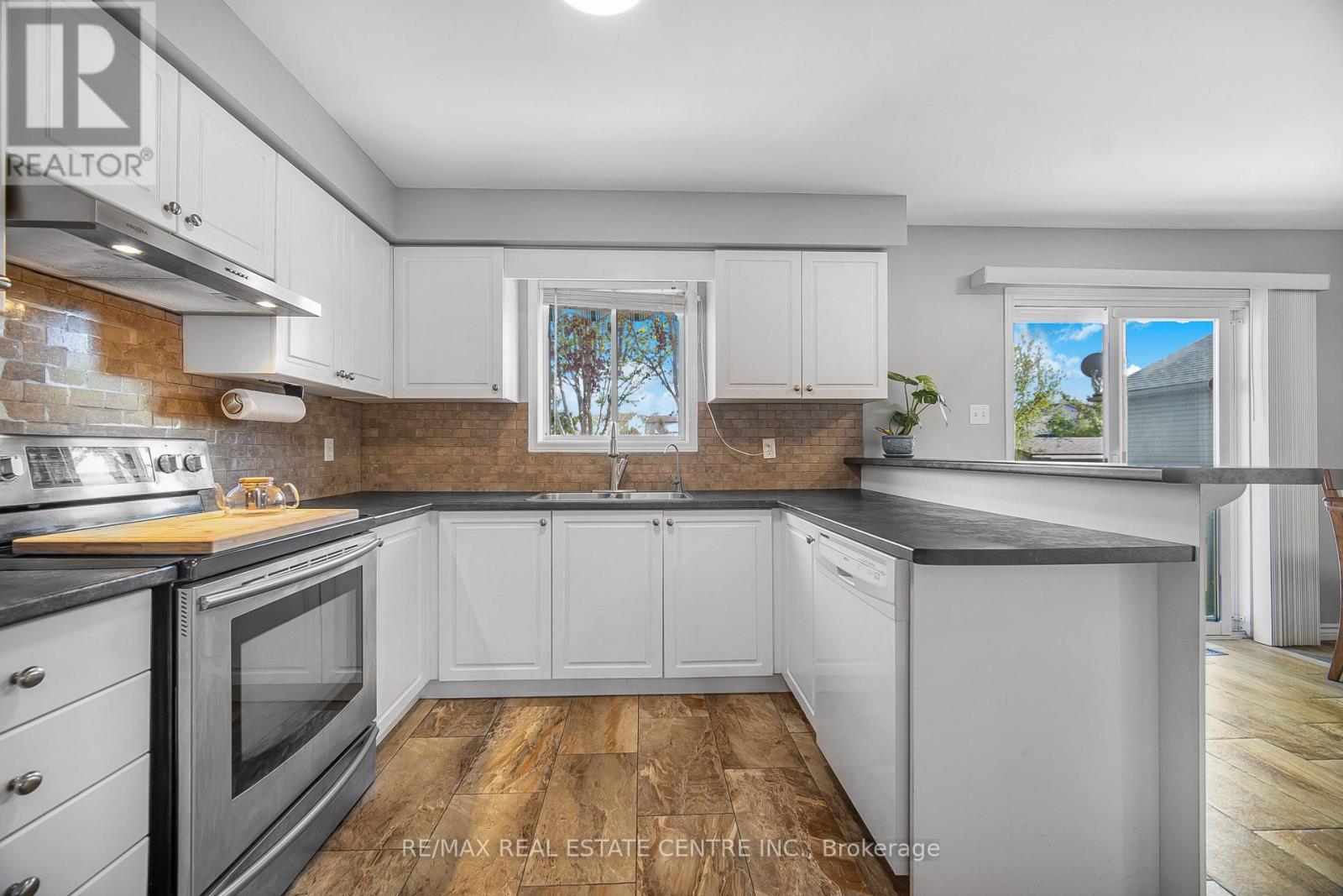 6 Eula White Place, London South, Ontario  N5Z 5C2 - Photo 10 - X12503688