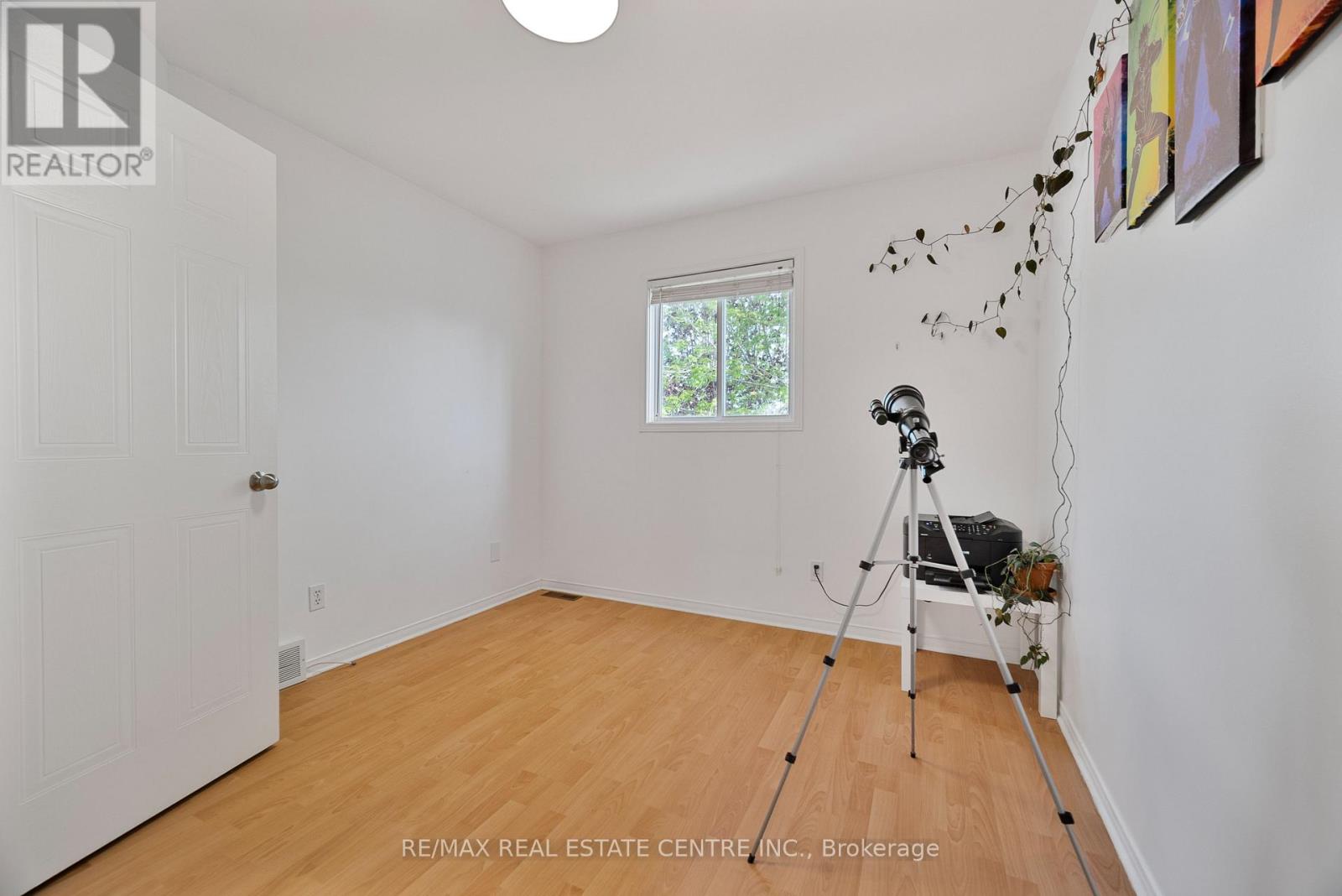 6 Eula White Place, London South, Ontario  N5Z 5C2 - Photo 16 - X12503688