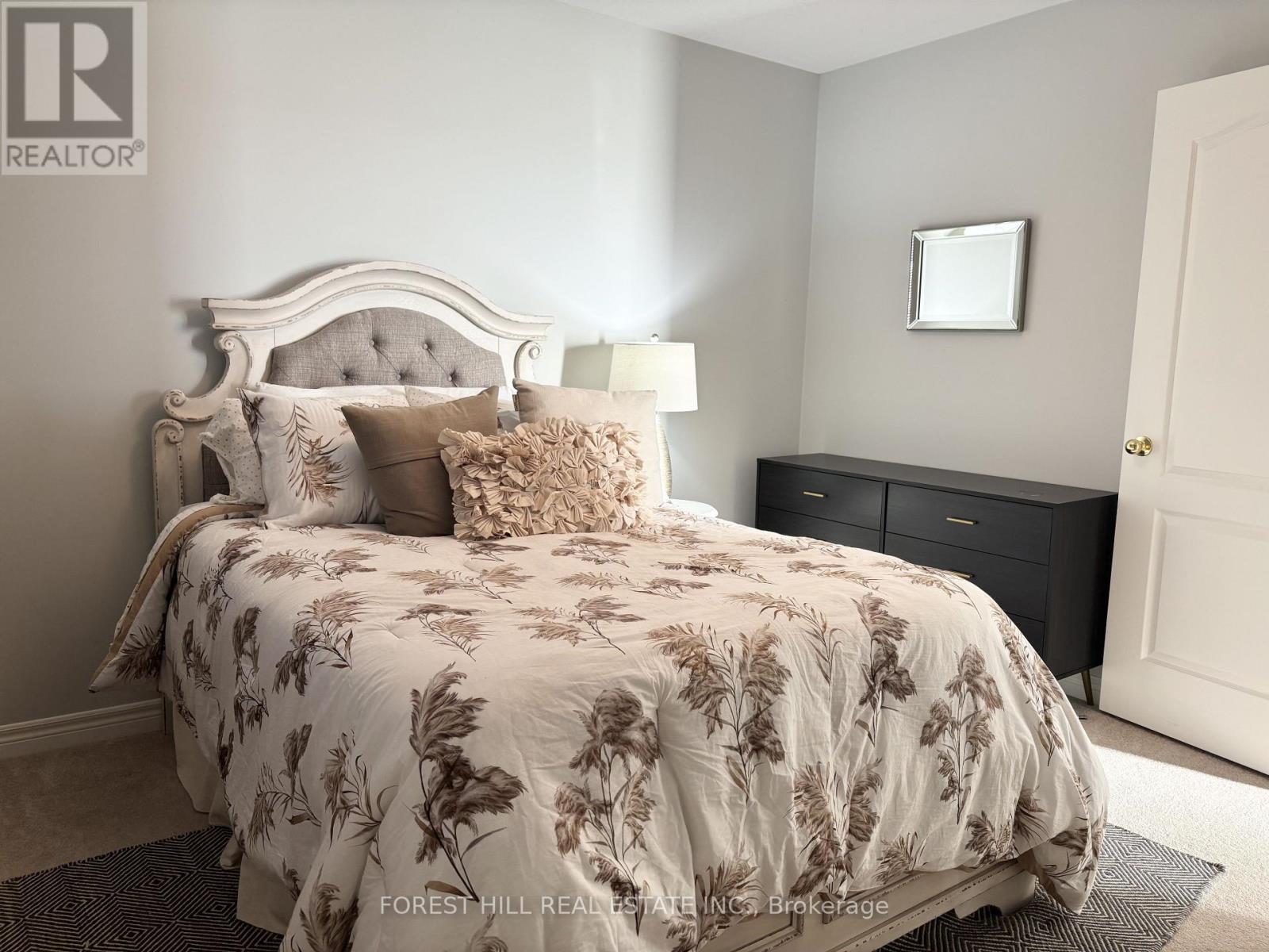 35 Sweetnam Drive, Kawartha Lakes, Ontario  K9V 0A7 - Photo 8 - X12503712