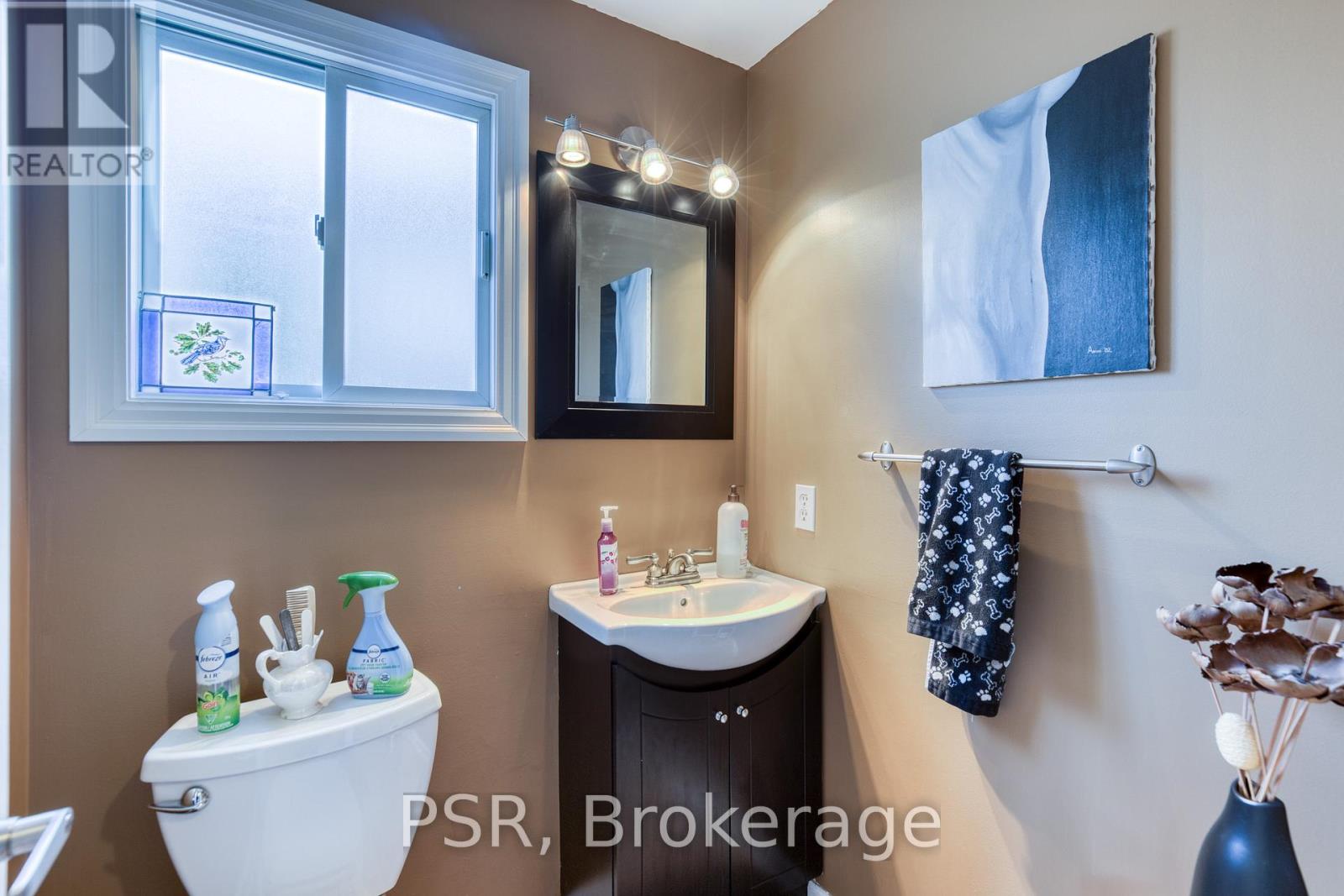 36 Benesfort Drive, Kitchener, Ontario  N2N 3B6 - Photo 7 - X12503740