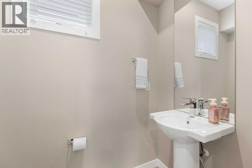 846 78 Street Sw, Calgary, Alberta  T3H 6B2 - Photo 17 - A2245881