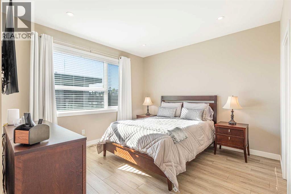 846 78 Street Sw, Calgary, Alberta  T3H 6B2 - Photo 24 - A2245881