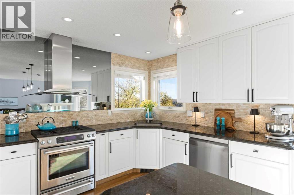 366 Patterson Boulevard Sw, Calgary, Alberta  T3H 3N6 - Photo 10 - A2263066